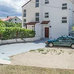 Dag Apartament *
